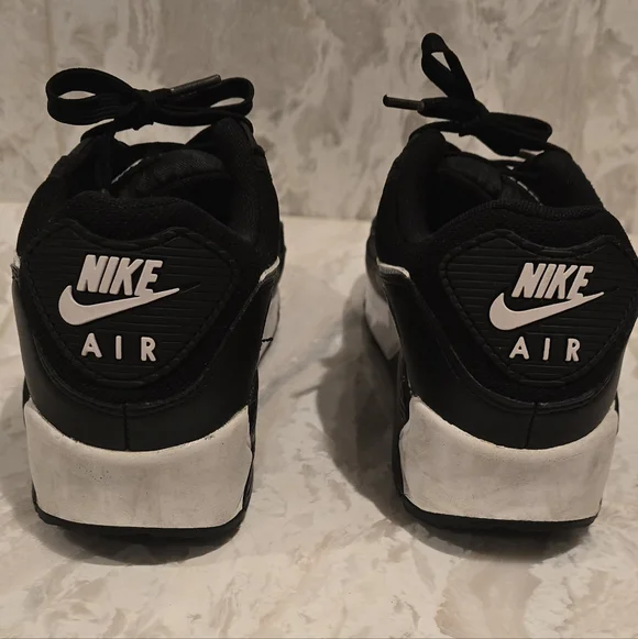 Nike Air Max Black & White Sneakers - Picture 2 of 12